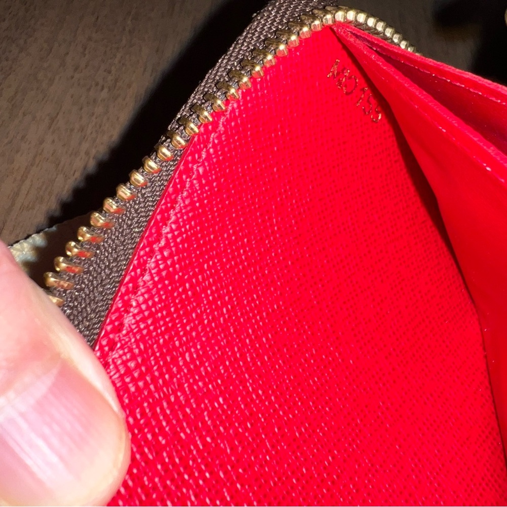 LOUIS VUITTON Clémence Wallet - Picture 5 of 6